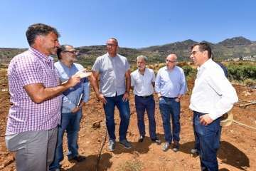 Plantación de 4.400 almendreros, nogales, higueras y olivos en Valsequillo (Foto TA)